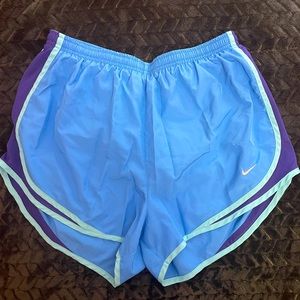 Nike DryFit running shorts - Size L